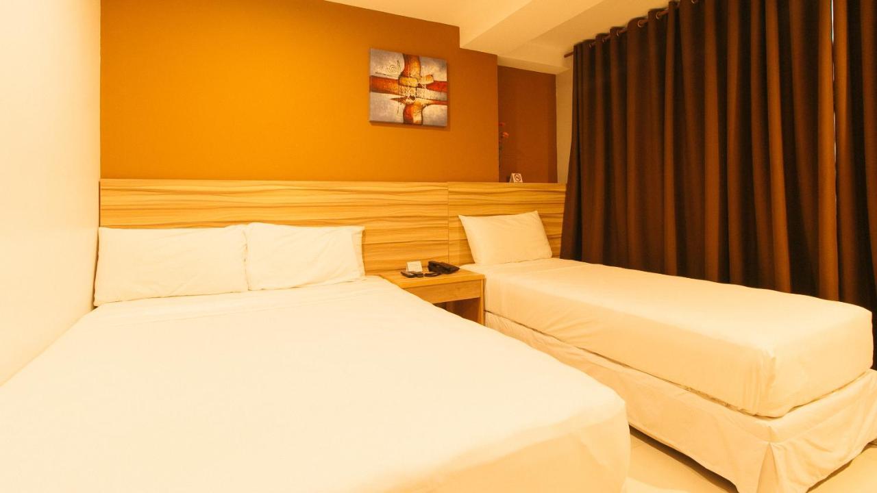 กูโจสวีตมากาติ Hotel Makati City ภายนอก รูปภาพ