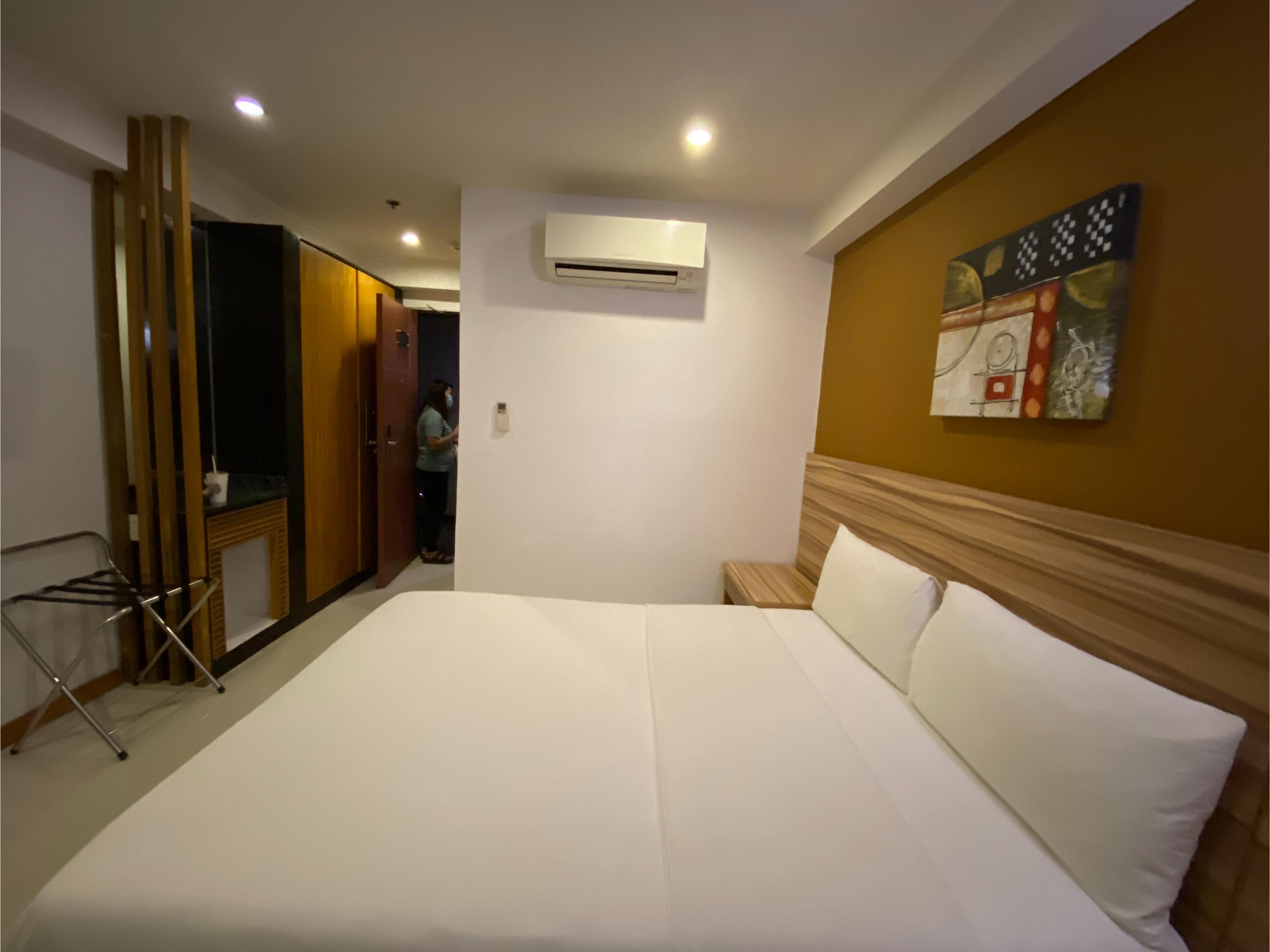 กูโจสวีตมากาติ Hotel Makati City ภายนอก รูปภาพ